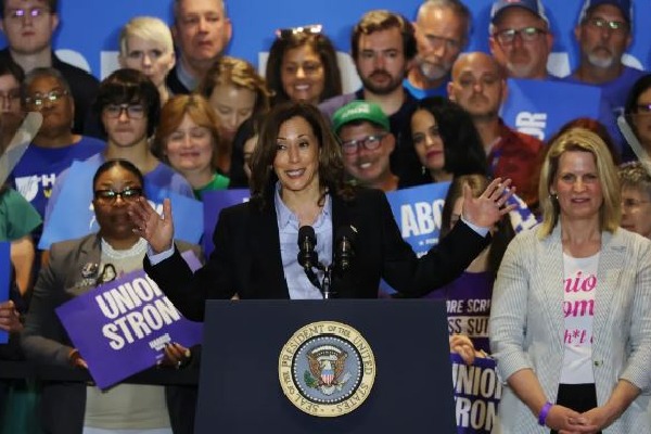 Harris Unveils Bold Plan to Support Small Businesses