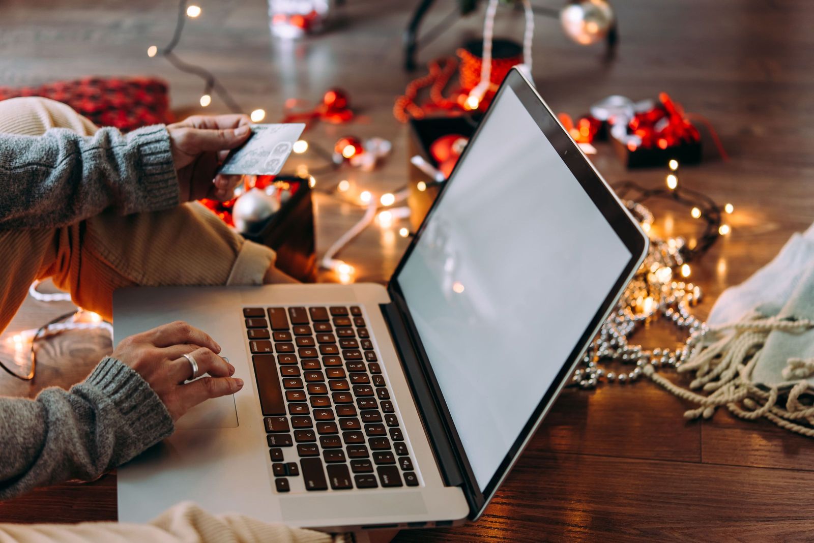 Holiday scams: Protect yourself this season