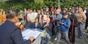 Mahatma Gandhi bust unveiled in Seattle, establishing October 2 as Mahatma Gandhi Day
