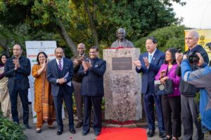 Mahatma Gandhi bust unveiled in Seattle, establishing October 2 as Mahatma Gandhi Day
