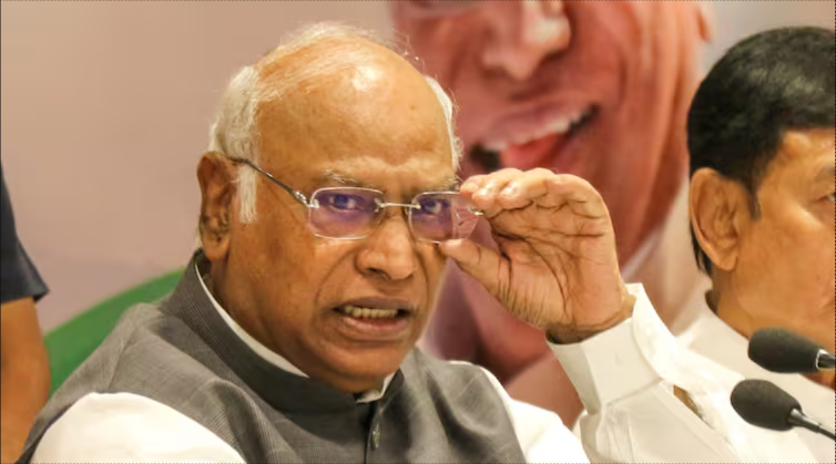 BJP is a Party of Terrorists, Claims Mallikarjun Kharge