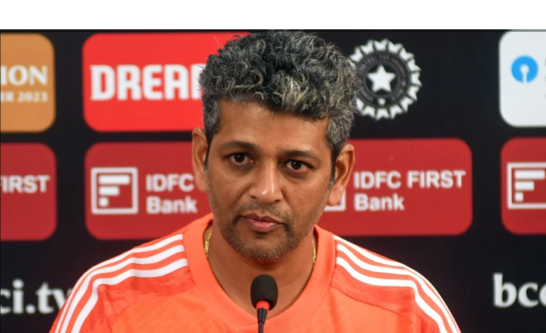 Women’s T20 WC: Muzumdar Reflects on Missed Chances After Narrow Defeat to Australia