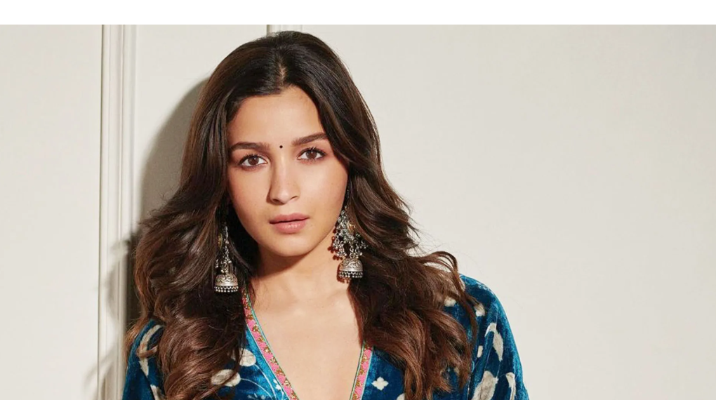 Alia Bhatt Turns Makeup Artist, Asks Fans for Tutorial Requests