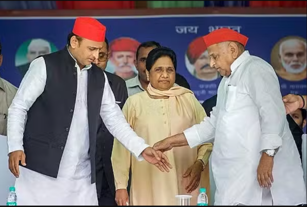 Akhilesh slams UP health minister for Jhansi tragedy; Mayawati seeks strict action