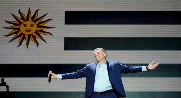 Uruguay’s presidential candidates face runoff in November
