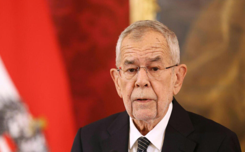 Austrian president to meet Freedom Party leader over government formation