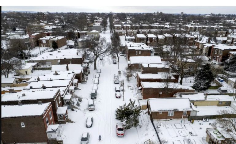First major US winter storm of year hammers Mid-Atlantic states
