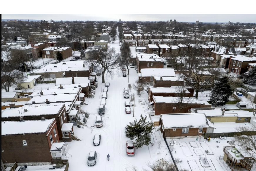 First major US winter storm of year hammers Mid-Atlantic states