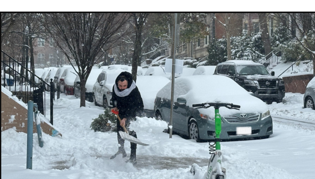 Winter storm: at least 4 dead as heavy snow and ice create dire travel conditions
