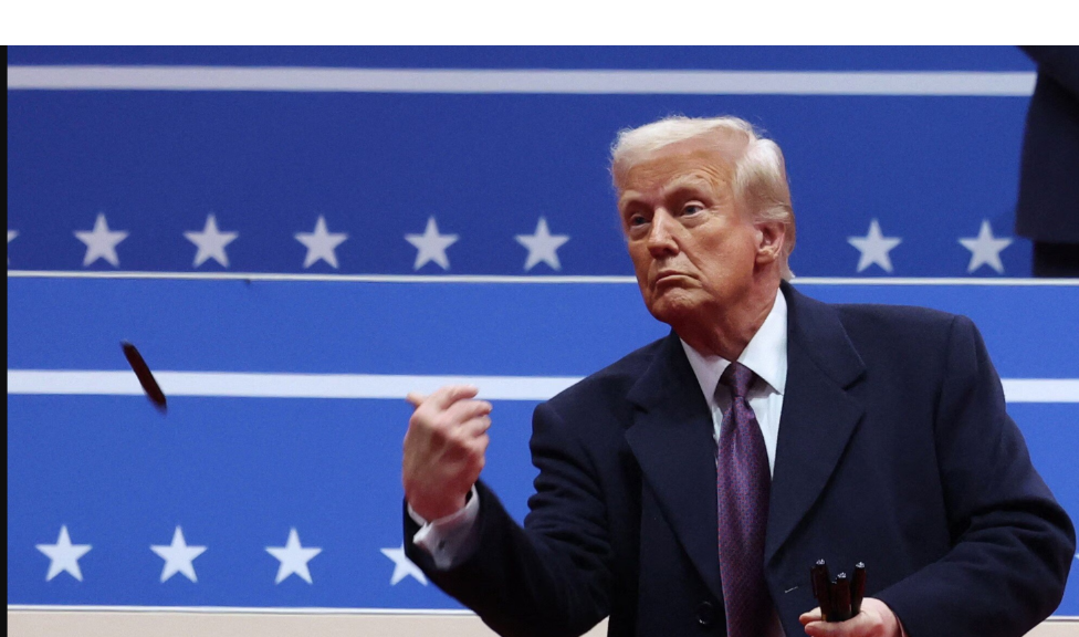 Trump signs record number of key orders after swearing-in as US Prez