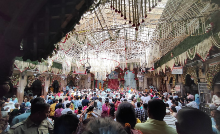 वृन्दावन की दिव्य कथा: बिहारीजी के दर्शन की अद्भुत लीला