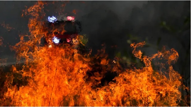 Australian bushfire prompts evacuation order