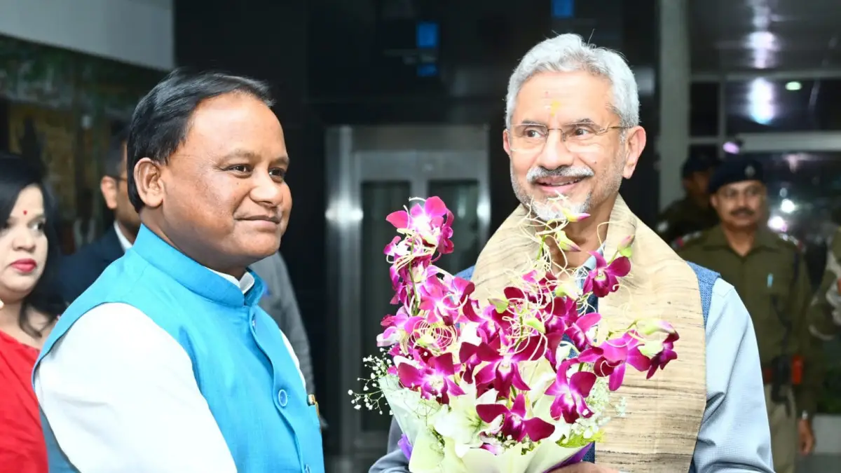 EAM Jaishankar arrives in Bhubaneswar to attend Pravasi Bharatiya Divas