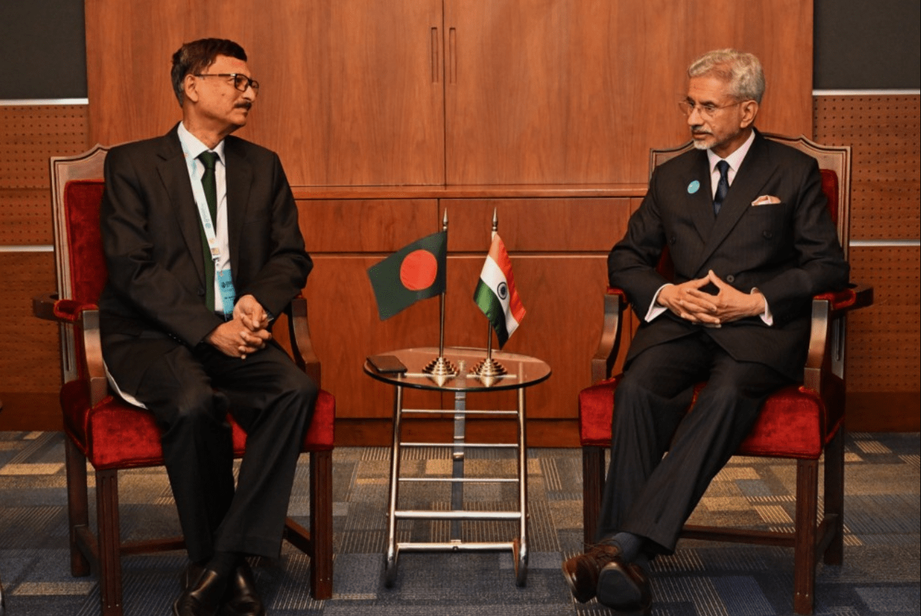 Bangladesh seeks stronger ties with India, hopes for visa resumption