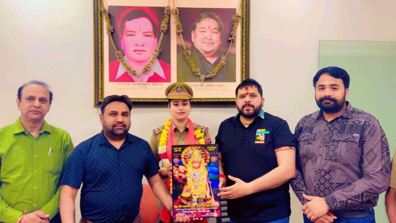 Sacred Rituals and Devotional Music Mark Navaratri Celebrations at Shri Hanuman Temple