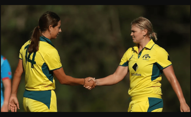 Voll, Flintoff get first CA contracts