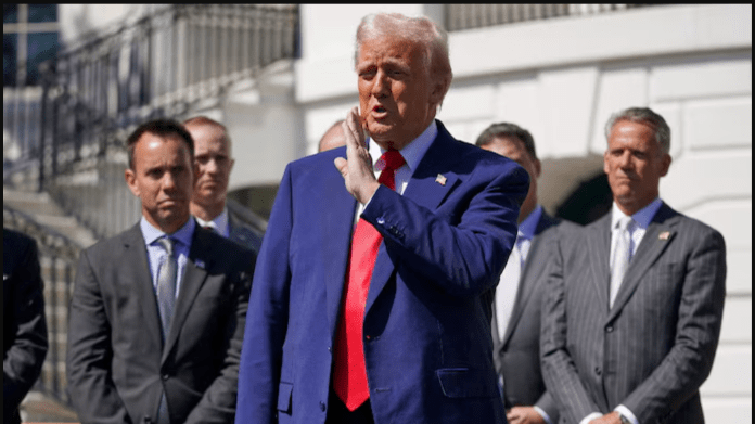 Trump in legal standoff over deportations
