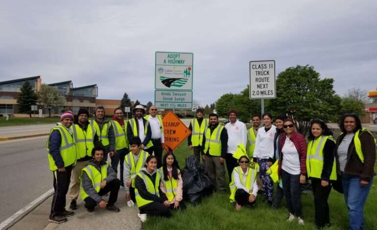 Buffalo Grove families join hands in highway cleanup led by Hindu Swayamsevak Sangh