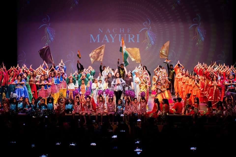 Directors dance dhamaka lights up Elgin with over 250 performers