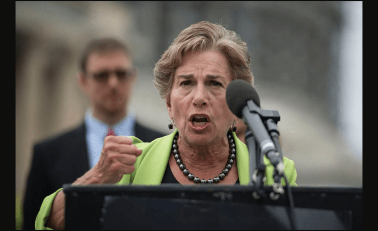 Congresswoman Jan Schakowsky announces retirement after 26 years of service
