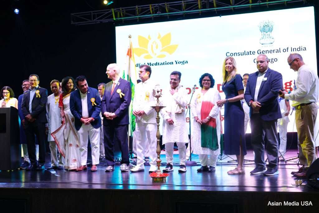 Chicagoland unites for International Yoga Day