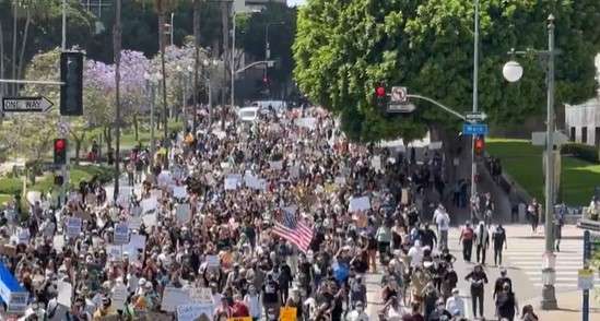 National Guard deployed in Los Angeles amid immigration raid protests