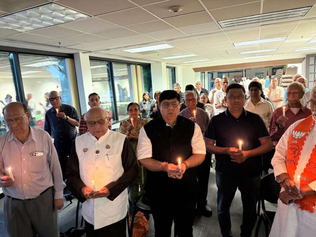 Indian American community in Chicago holds candlelight memorial for Ahmedabad crash victims 