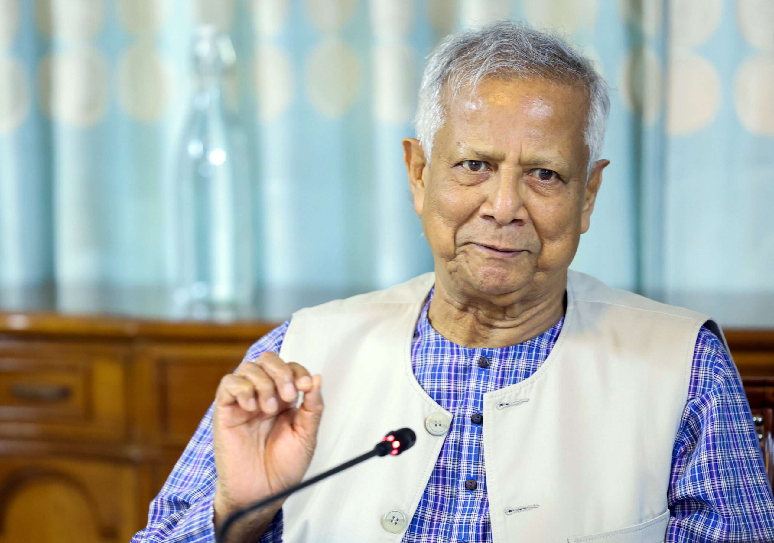Awami League slams Yunus-led govt over rise in violence