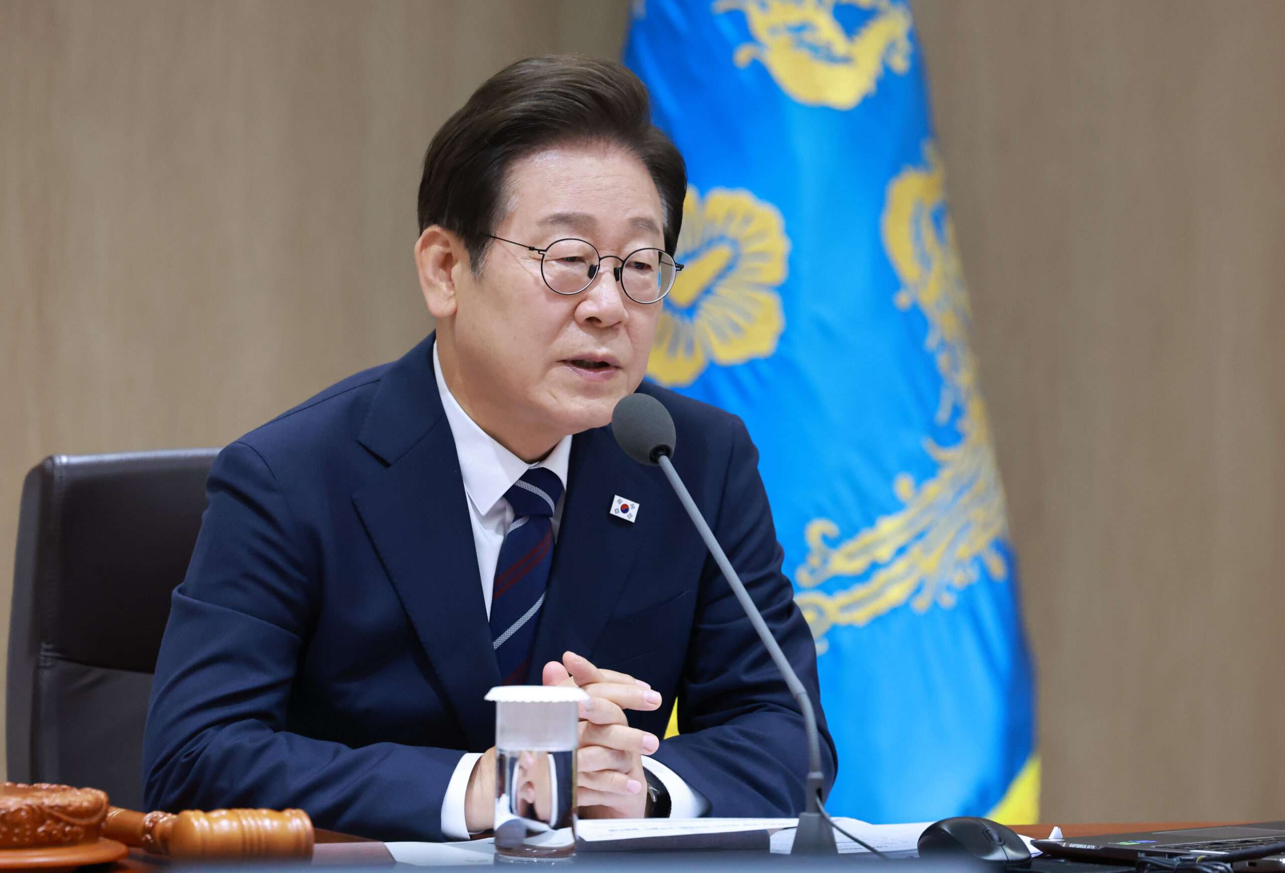 President Lee blames real estate speculation for housing instability
