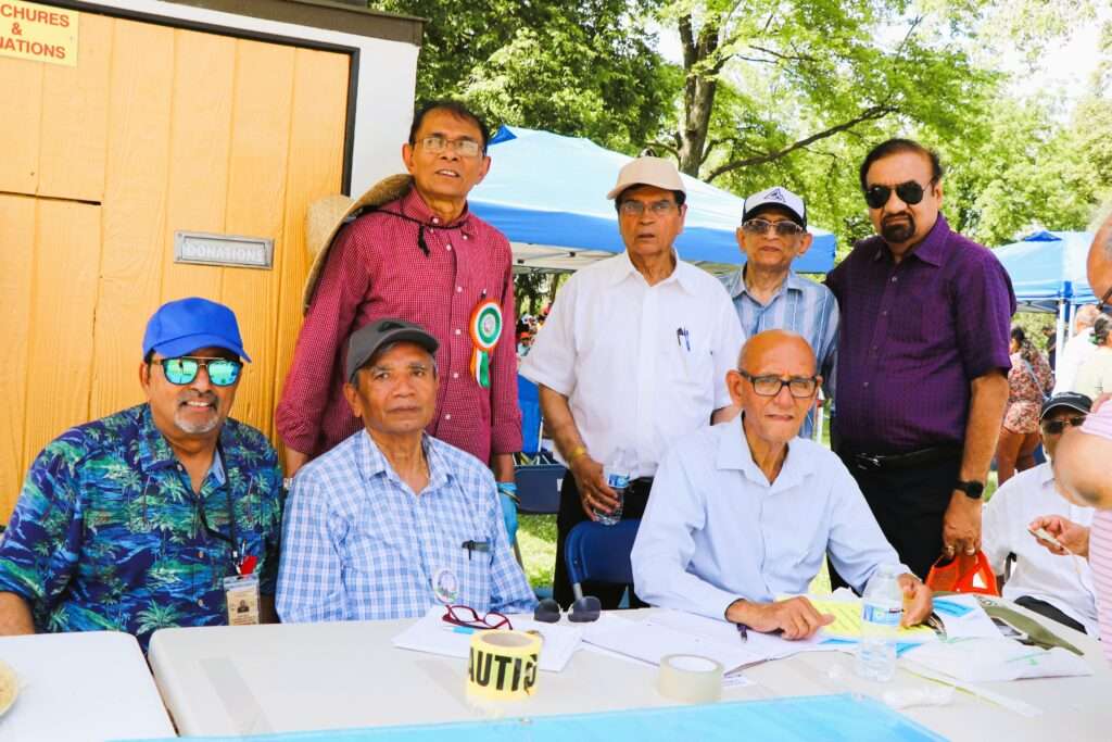 Bharatiya Senior Citizens of Chicago hosts summer picnic in Warrenville