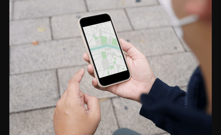 Smartphone pauses may predict Alzheimer’s: subtle behavior could offer early warning