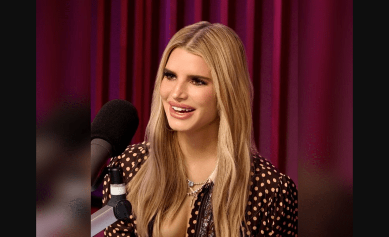 Jessica Simpson debuts bold new hair look for 45th birthday bash