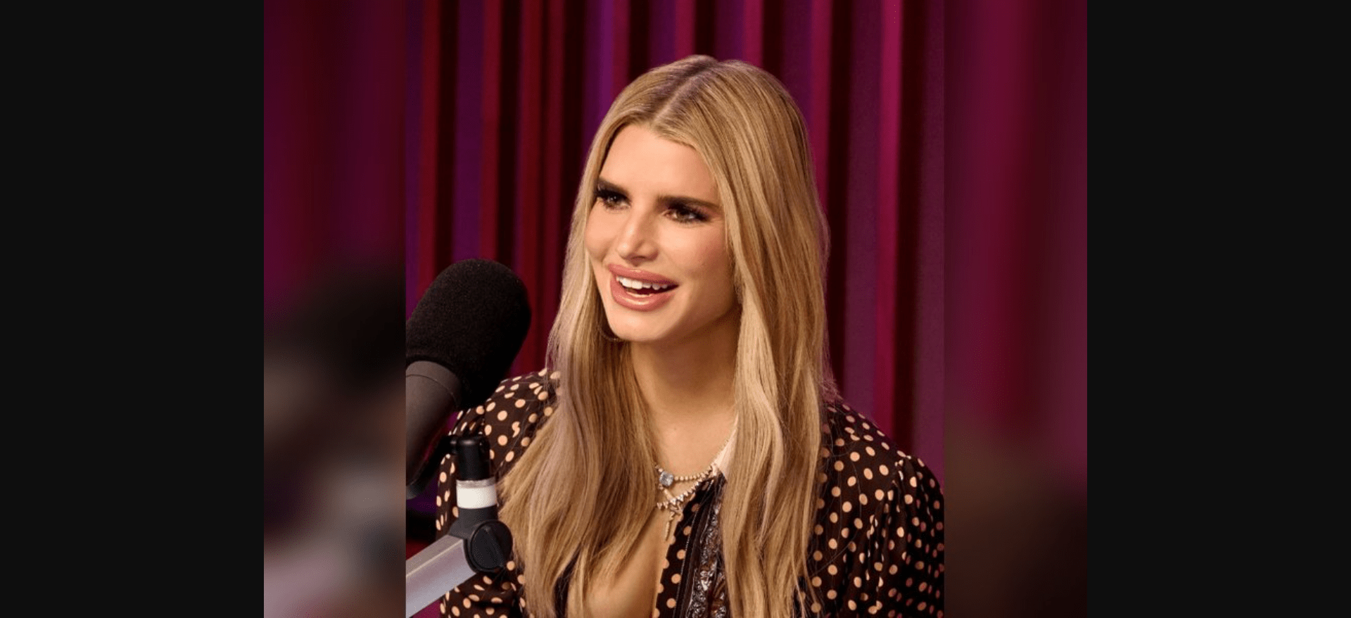 Jessica Simpson debuts bold new hair look for 45th birthday bash