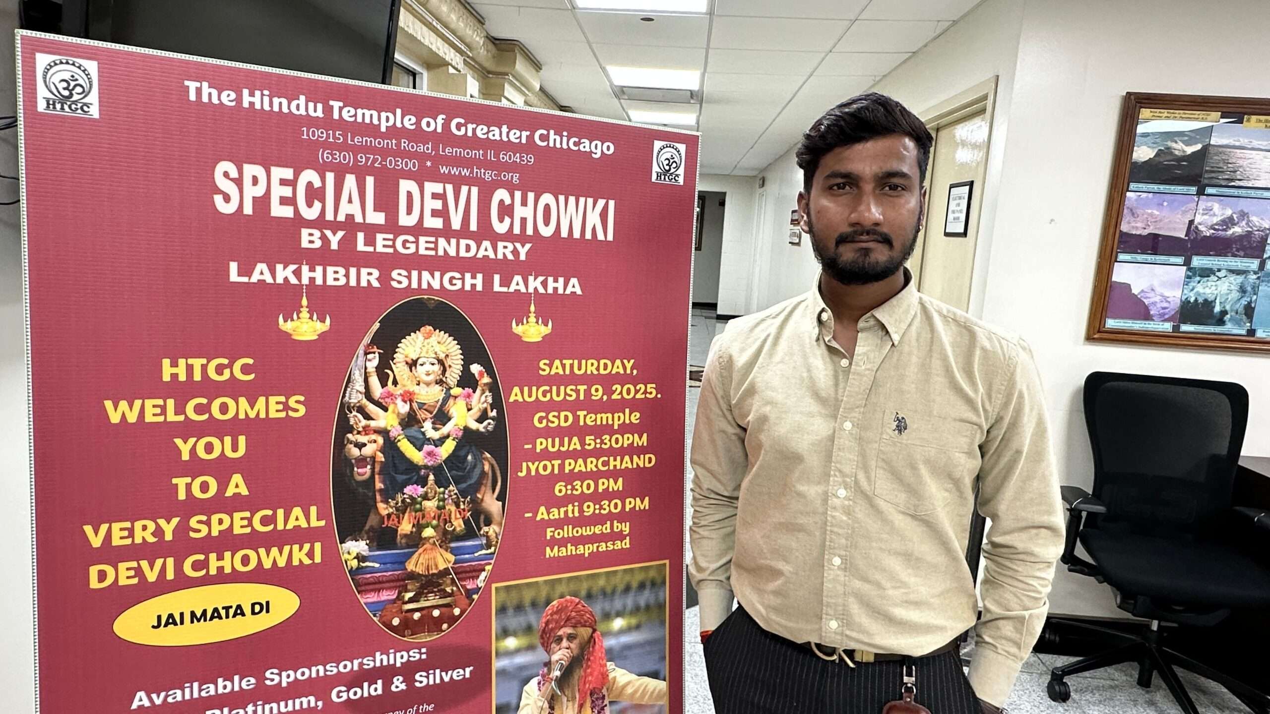 Devotional singer Lakhbir Singh Lakha visits Hindu Temple of Greater Chicago during US tour