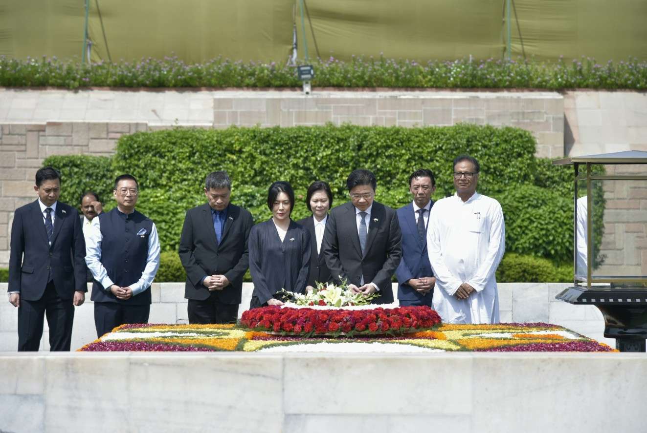 Singapore PM Lawrence Wong pays homage to Mahatma Gandhi at Raj Ghat during India visit
