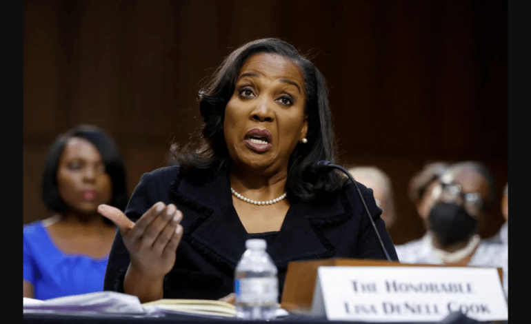 Appeals court allows Lisa Cook to remain on Federal Reserve amid Trump removal attempt