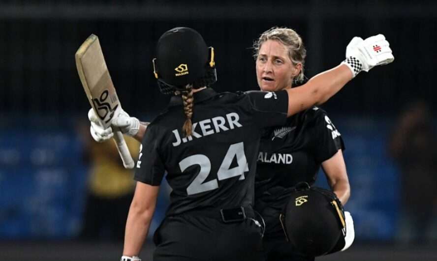 Women’s WC: Sophie Devine praises New Zealand’s fight despite loss to Australia