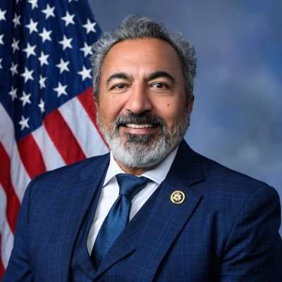 US lawmaker urges diplomacy as Trump threatens new tariffs on China