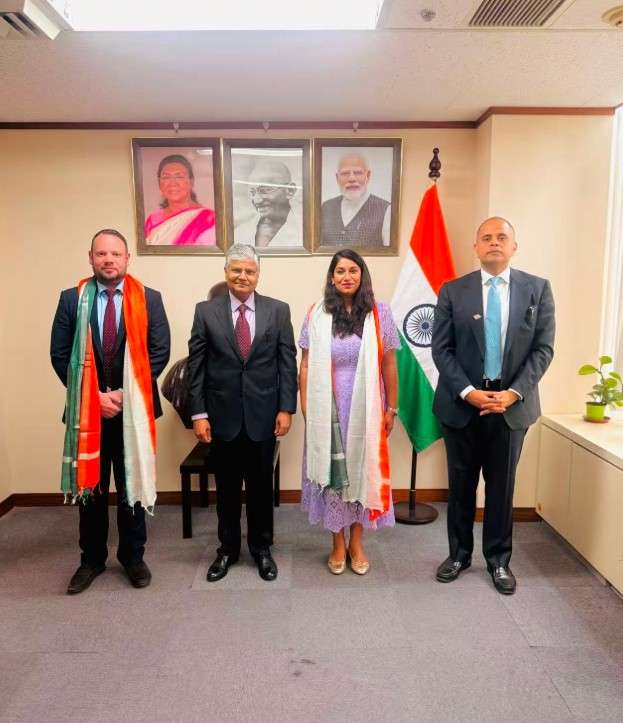 Indian envoy felicitates educator as Hindi teaching takes root in China’s Shanghai