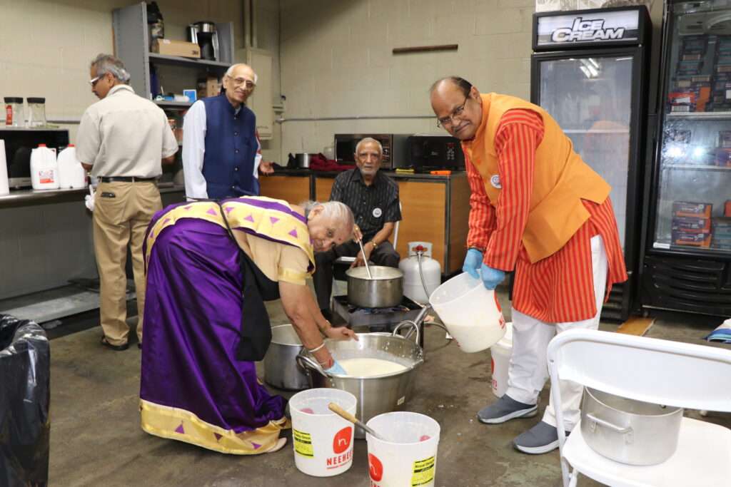 BSC of Chicago seniors celebrate vibrant Navratri Garba and Raas