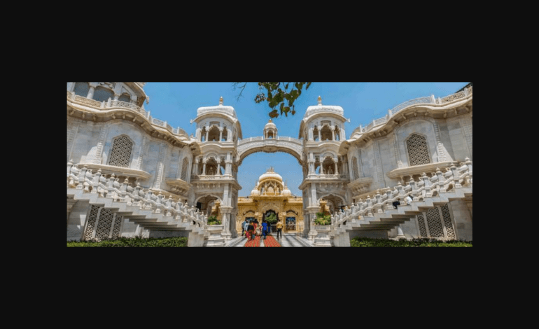 वृंदावन: पंद्रहवाँ पड़ाव – राधा गोकुलानंद मंदिर