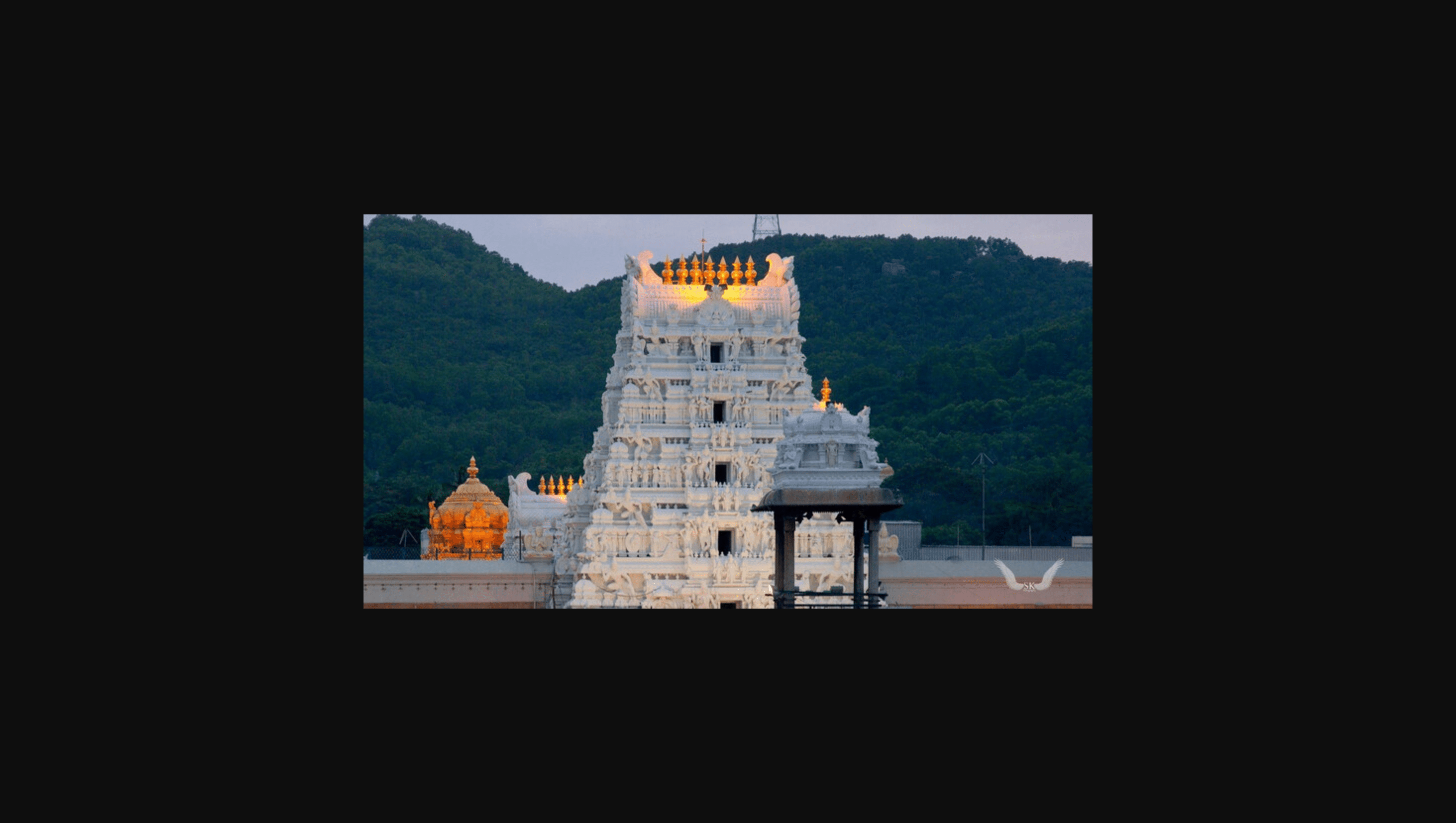 आंध्र प्रदेश की आराधना यात्रा: तिरुमला वेंकटेश्वर मंदिर से आरंभ होती भक्ति की नई कथा