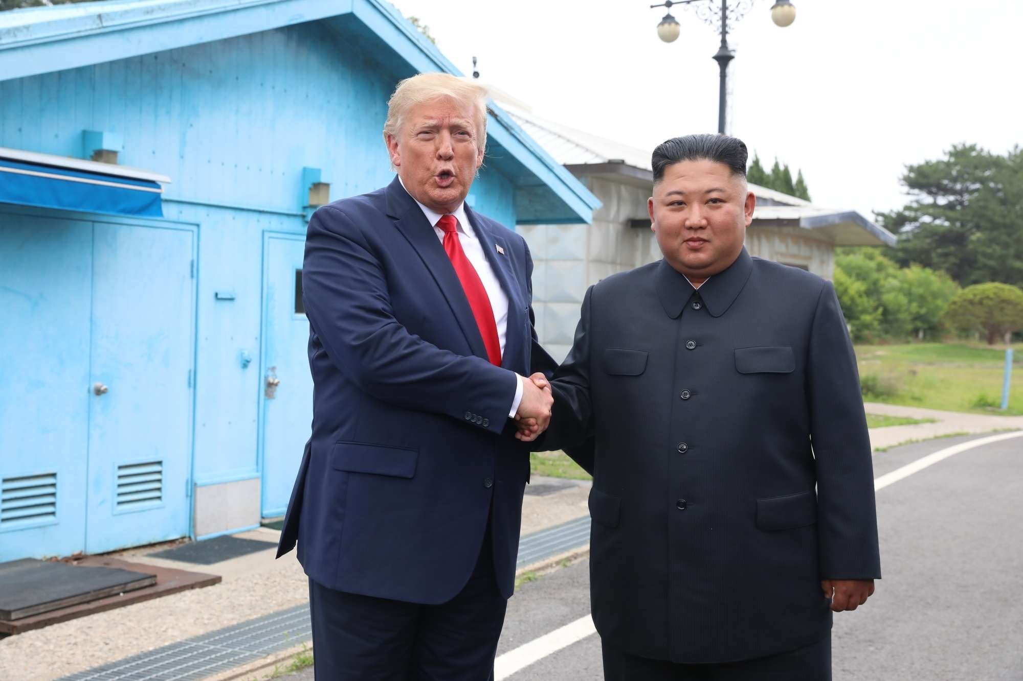 Trump administration weighs meeting with Kim Jong-un during Asia visit