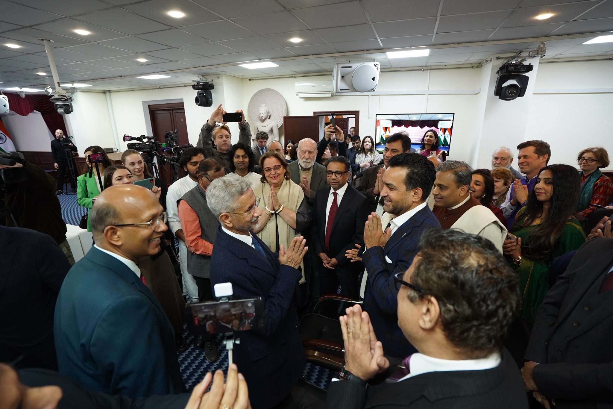 EAM Jaishankar meets Indian community in Moscow, inaugurates new consulates and prepares for India-Russia Summit