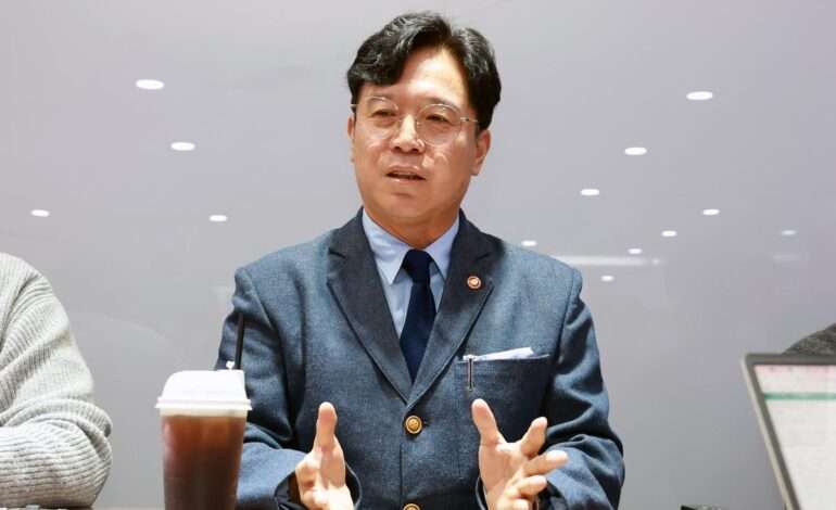 South Korea’s labour minister urges passage of retirement age bill amid ageing population concerns