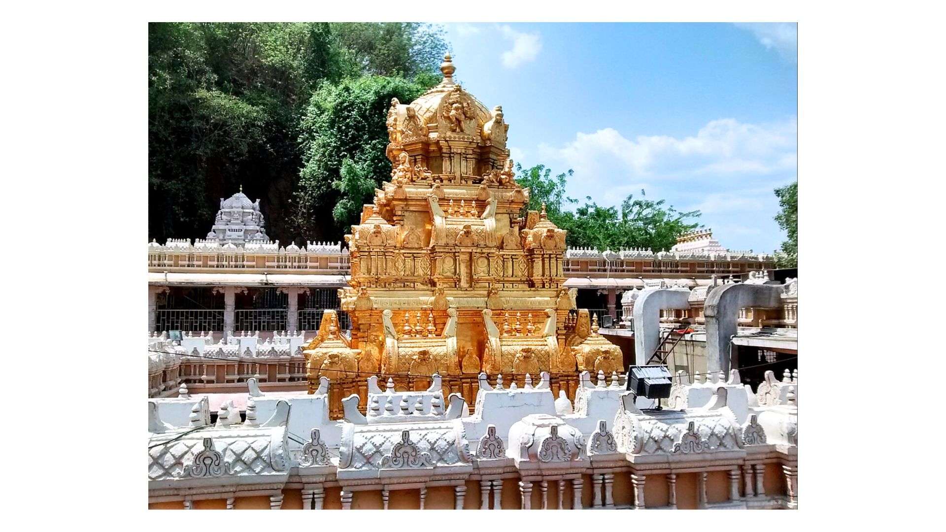 आंध्र प्रदेश: तीसरा पड़ाव – कनक दुर्गा मंदिर (विजयवाड़ा)