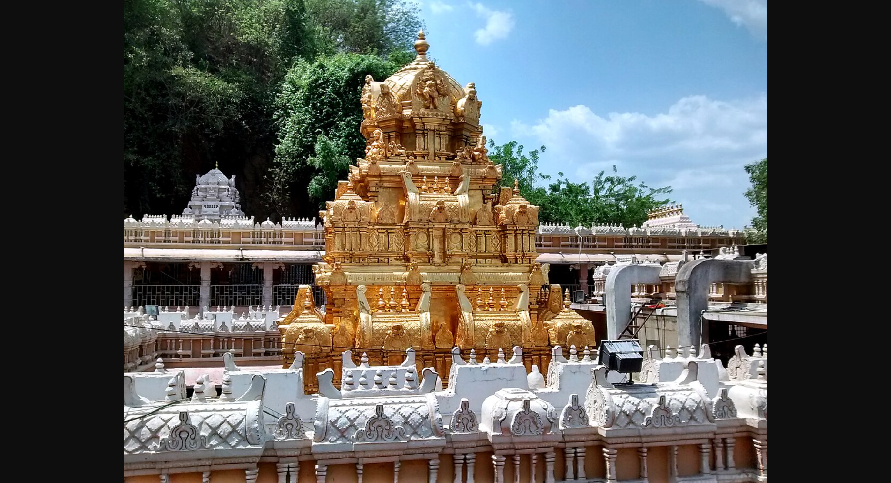 आंध्र प्रदेश: तीसरा पड़ाव – कनक दुर्गा मंदिर (विजयवाड़ा)