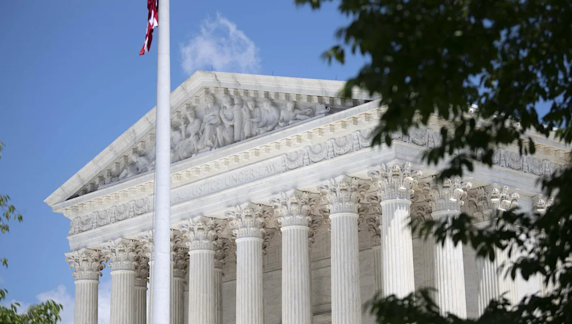 US Supreme Court blocks Trump administration from deploying National Guard to Illinois