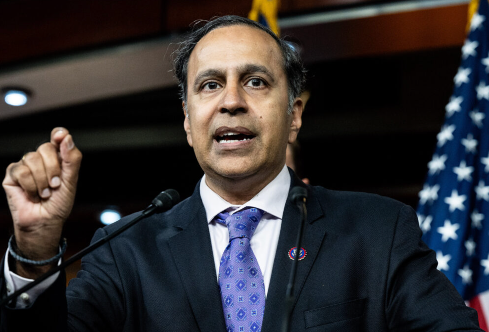 Krishnamoorthi takes on Trump Administration over Venezuela, ICE accountability, global leadership, and domestic safety nets