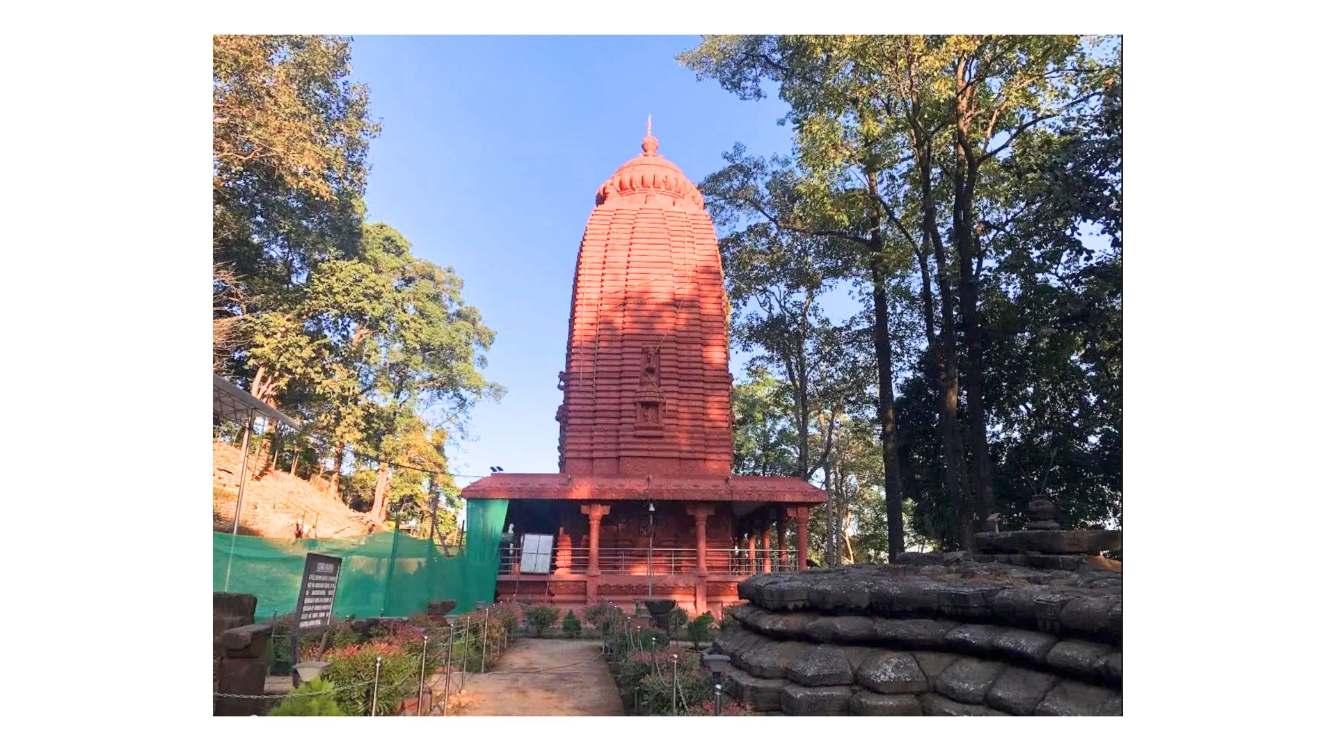 मालिनीथान मंदिर